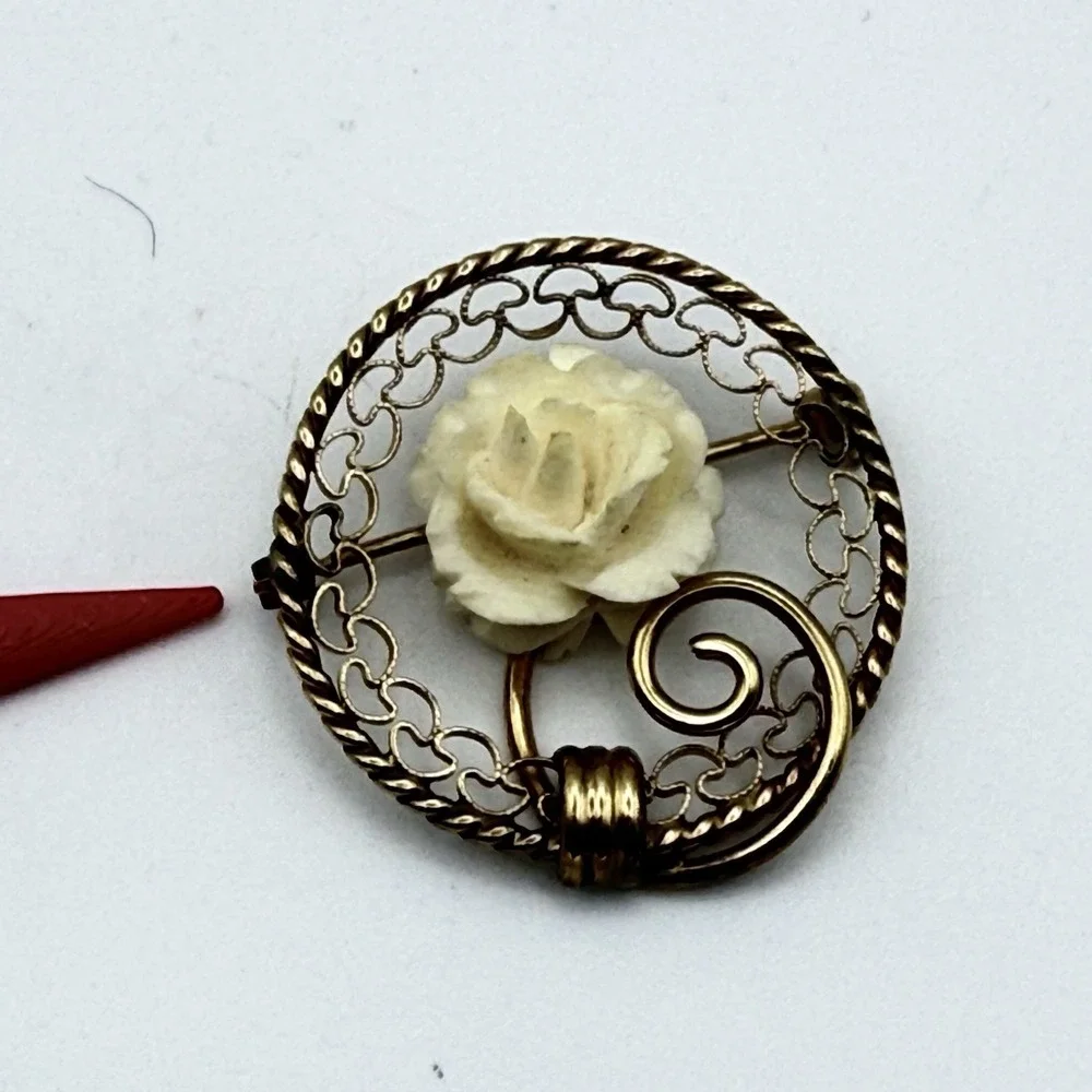 12K Gold Filled Brooch Pin Carved Cream Rose Flower Filigree Circle 1/20 12KT GF